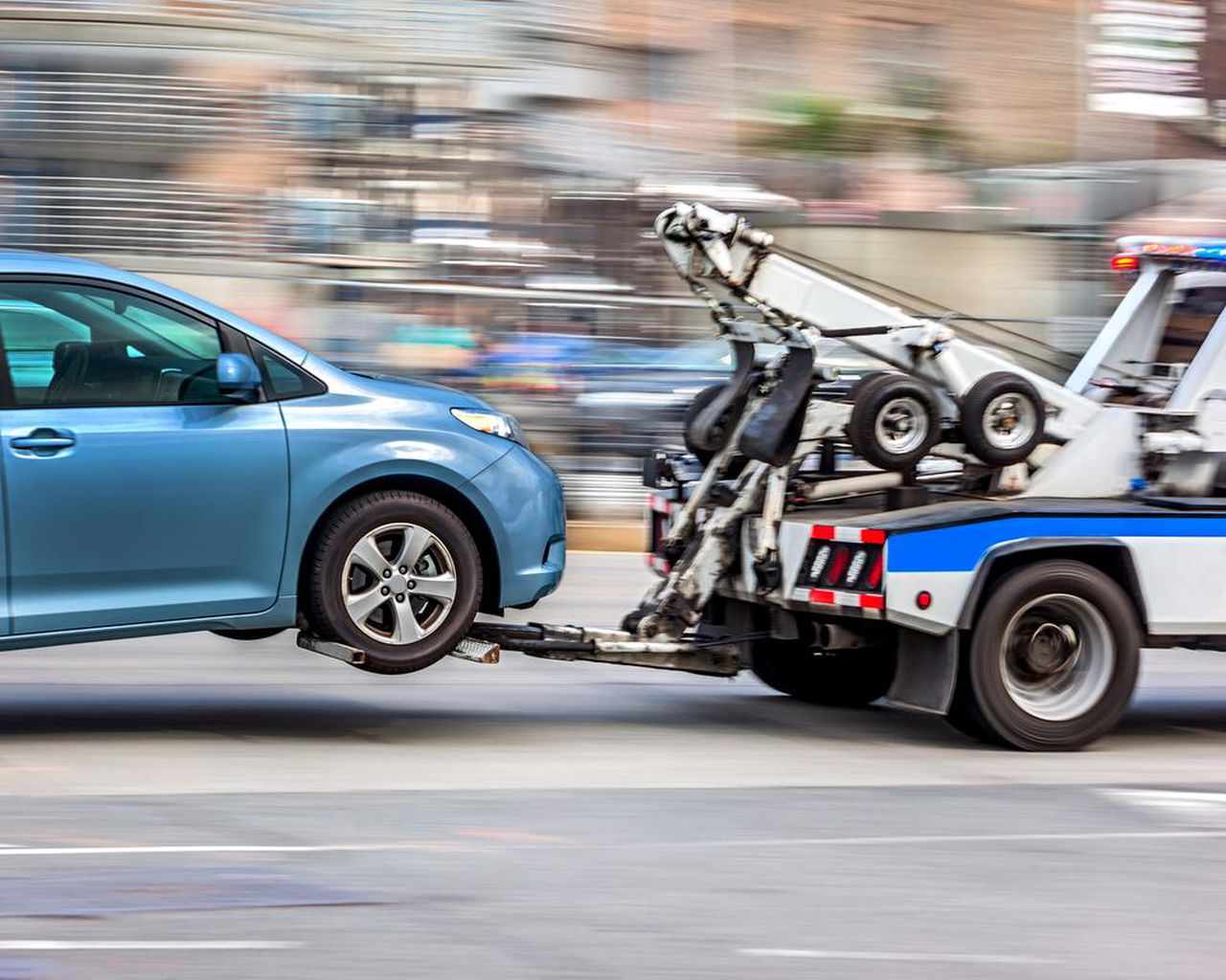 car towing image1